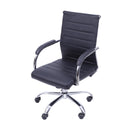 CADEIRA MILÃO BAIXA RODIZIO PRETA EM P.U. BASE CROMADA